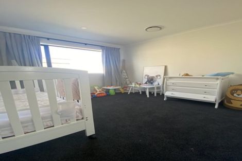 Photo of property in 13 Rotorua Grove, Aotea, Porirua, 5024