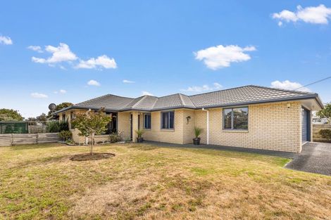 Photo of property in 1 Bream Bay Drive, Ruakaka, 0116