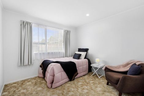 Photo of property in 1/21 Roband Crescent, Brown Owl, Upper Hutt, 5018