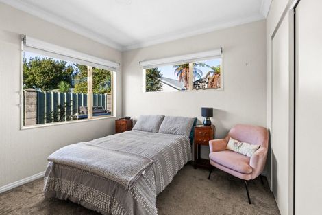 Photo of property in 59 Whiting Crescent, Greenmeadows, Napier, 4112