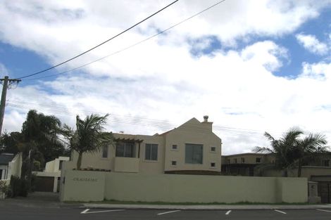 Photo of property in 2/12 Craig Road, Milford, Auckland, 0620