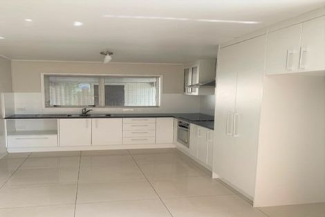 Photo of property in 19 Innismara Avenue, Wattle Downs, Auckland, 2103