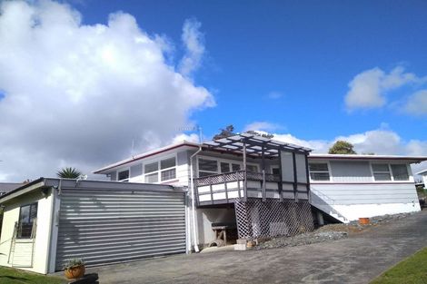 Photo of property in 16 Jillian Drive, Ranui, Auckland, 0612