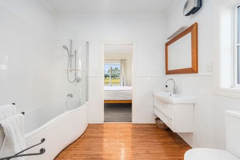 Photo of property in 39 Dittmer Drive, Awapuni, Palmerston North, 4412