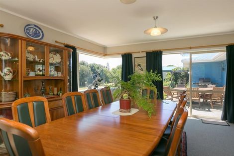 Photo of property in 14 Mountain Road, Sentry Hill, New Plymouth, 4373