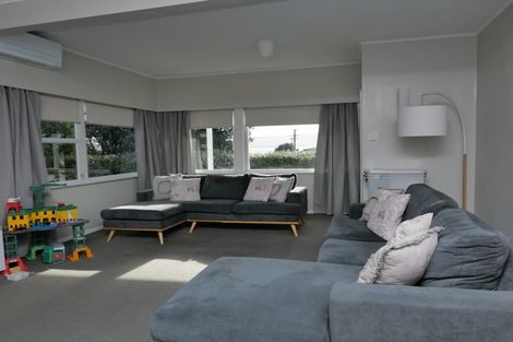 Photo of property in 58 Wharemauku Road, Raumati Beach, Paraparaumu, 5032