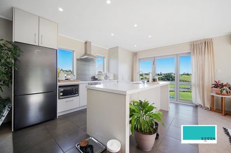 Photo of property in 56 Broomfields Road, Whitford, Howick, 2571