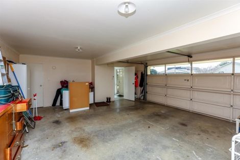 Photo of property in 1 Maple Crescent, Whalers Gate, New Plymouth, 4310