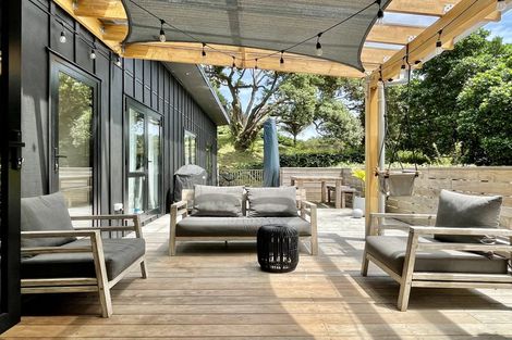 Photo of property in 419 Motutara Road, Muriwai, Waimauku, 0881