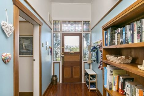 Photo of property in 50 Bridge Street, Rongotai, Wellington, 6022