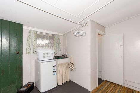 Photo of property in 32 Gloag Street, Waverley, 4510