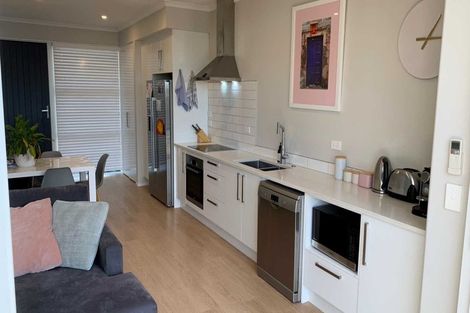 Photo of property in 10 Touhou Road, Hobsonville, Auckland, 0616