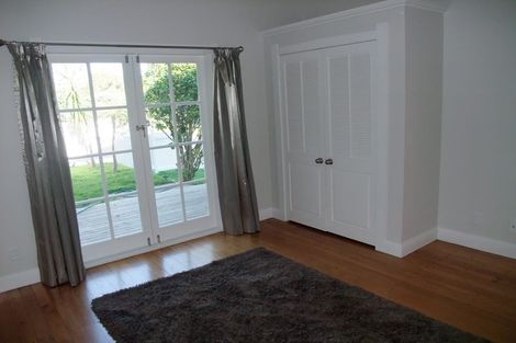 Photo of property in 2/52 Richmond Avenue, Northcote Point, Auckland, 0627