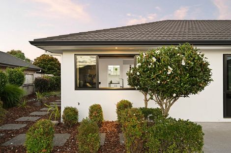 Photo of property in 5 Briar Rose Court, Huntington, Hamilton, 3210