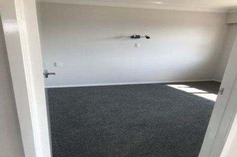 Photo of property in 58 Moana Avenue, One Tree Hill, Auckland, 1061