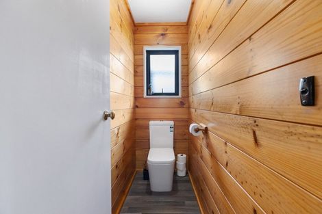 Photo of property in 1 Boundary Road, Waipahihi, Taupo, 3330