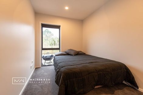 Photo of property in 2 Nikau Lane, Timberlea, Upper Hutt, 5018