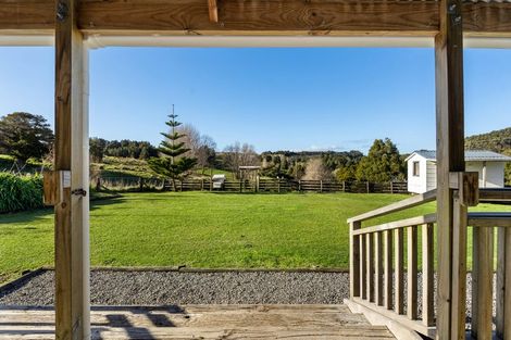 Photo of property in 690 Haruru Road, Kaukapakapa, 0873