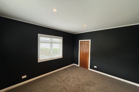 Photo of property in 20 Karaka Street, Merrilands, New Plymouth, 4312