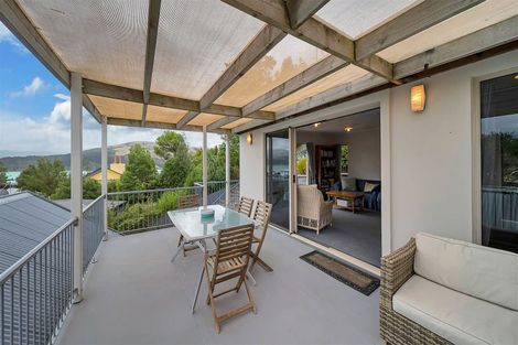 Photo of property in 19 Walnut Place, Akaroa, 7520