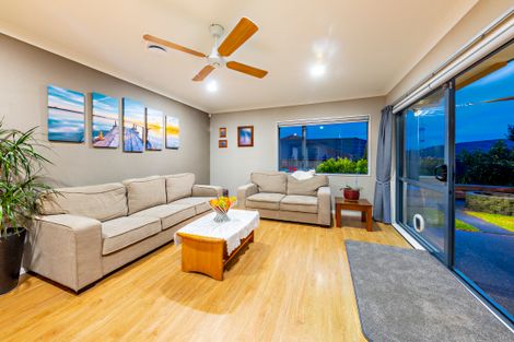Photo of property in 13 Dunaff Place, Flat Bush, Auckland, 2019