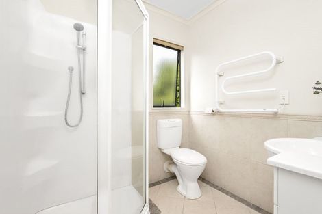 Photo of property in 132 Redoubt Road, Goodwood Heights, Auckland, 2105