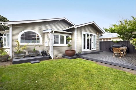 Photo of property in 72 Park Road, Miramar, Wellington, 6022