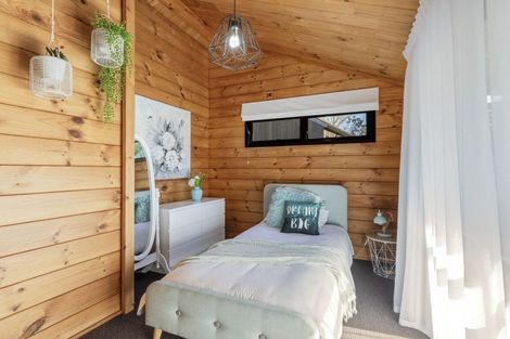 Photo of property in 7c Waterloo Place, Westown, New Plymouth, 4310