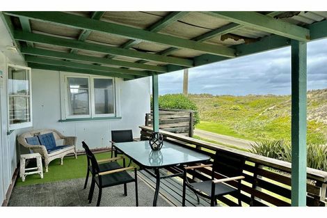 Photo of property in 37 Marine Drive, Te Kopuru, Dargaville, 0371