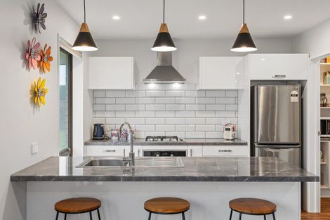 Photo of property in 33 Cressy Place, Darfield, 7510