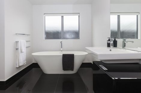 Photo of property in 25 Greenwich Street, Halswell, Christchurch, 8025