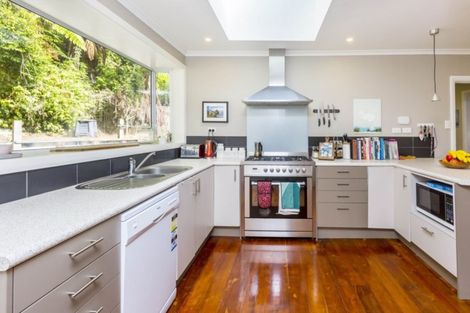 Photo of property in 74 Elmslie Road, Pinehaven, Upper Hutt, 5019