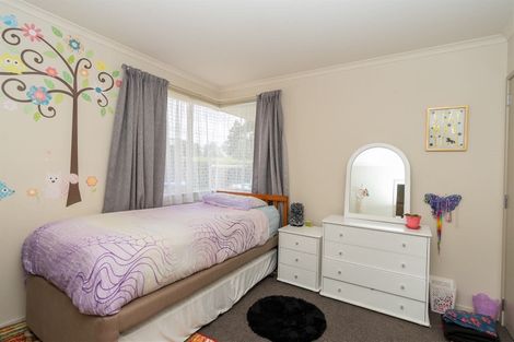 Photo of property in 30 Gardenia Close, Melville, Hamilton, 3206