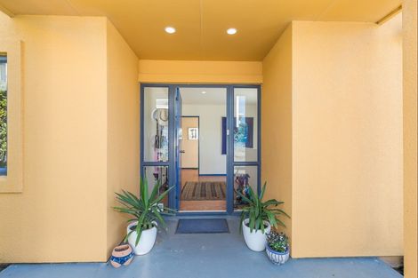 Photo of property in 53 Rua Avenue, Waitarere Beach, Levin, 5510