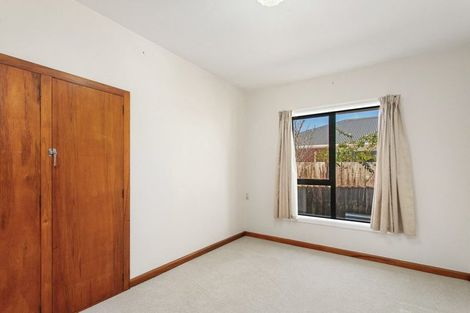Photo of property in 34 Northcote Road, Northcote, Christchurch, 8052