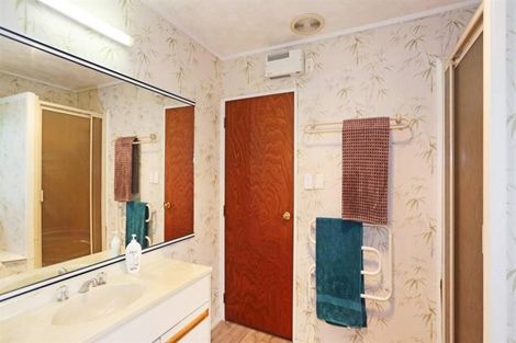 Photo of property in 9 Green Lane, Pukekohe, 2120