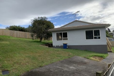 Photo of property in 12 Broadfield Street, Massey, Auckland, 0614