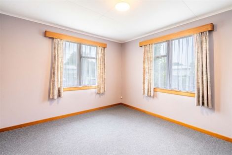 Photo of property in 23 Fraser Street, Waikiwi, Invercargill, 9810