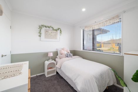 Photo of property in 15 Exeter Lane, Rolleston, 7614