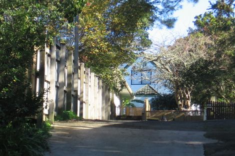 Photo of property in 11 Paewai Road, Glen Eden, Auckland, 0602