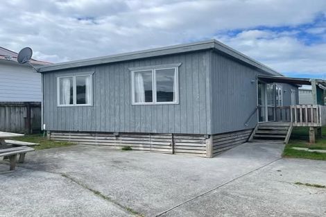Photo of property in 2 Caserta Place, Clover Park, Auckland, 2023