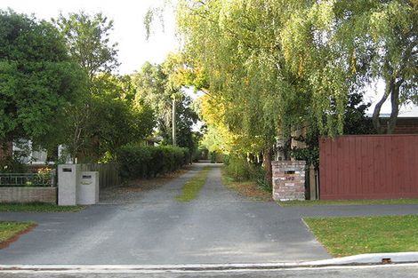 Photo of property in 142 Hamilton Avenue, Ilam, Christchurch, 8041