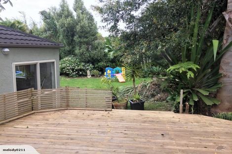 Photo of property in 17 Massey Avenue, Greenlane, Auckland, 1061