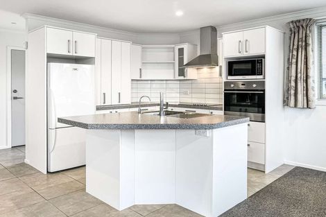 Photo of property in Henry Russell Estate, 8/36 Belgrove Drive, Waipukurau, 4200