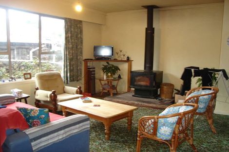 Photo of property in 3 Corbett Street, Hector, 7822