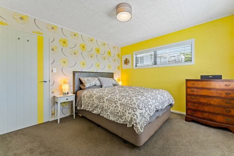 Photo of property in 26 Moffat Road, Red Beach, 0932