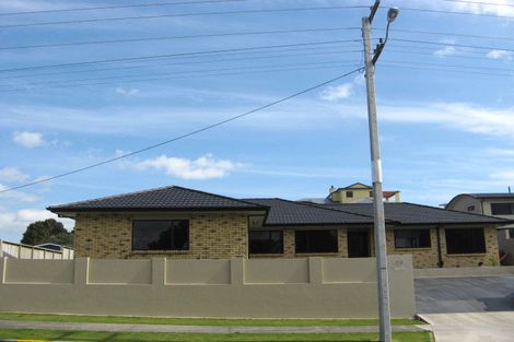 Photo of property in 24 Barrett Road, Whalers Gate, New Plymouth, 4310