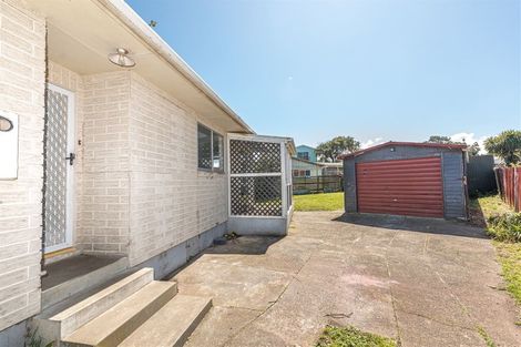 Photo of property in 112 Hinau Street, Castlecliff, Whanganui, 4501