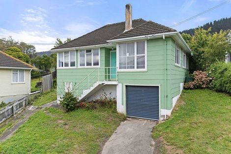 Photo of property in 26 Turkington Street, Tawa, Wellington, 5028