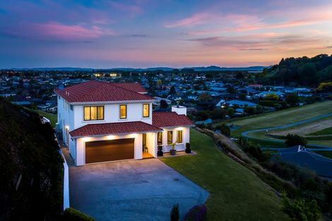 Photo of property in 4 Ridgeway Terrace, Taradale, Napier, 4112